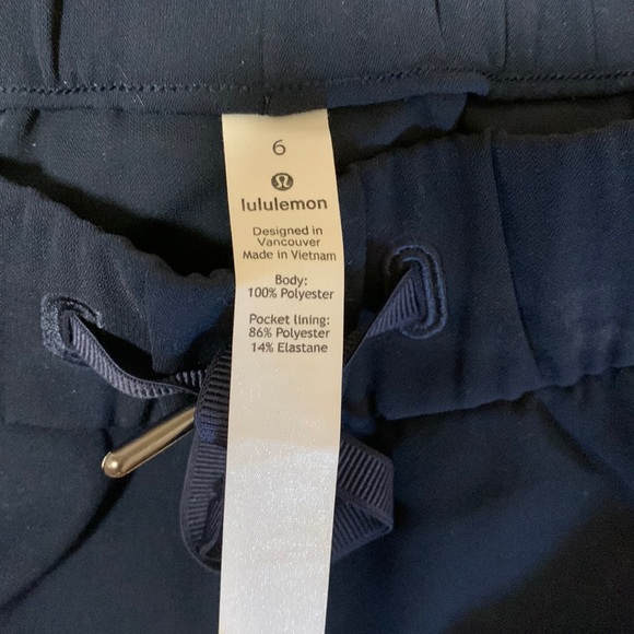 Lululemon - On the Fly Woven Pants (Navy) - Picture 2 of 4